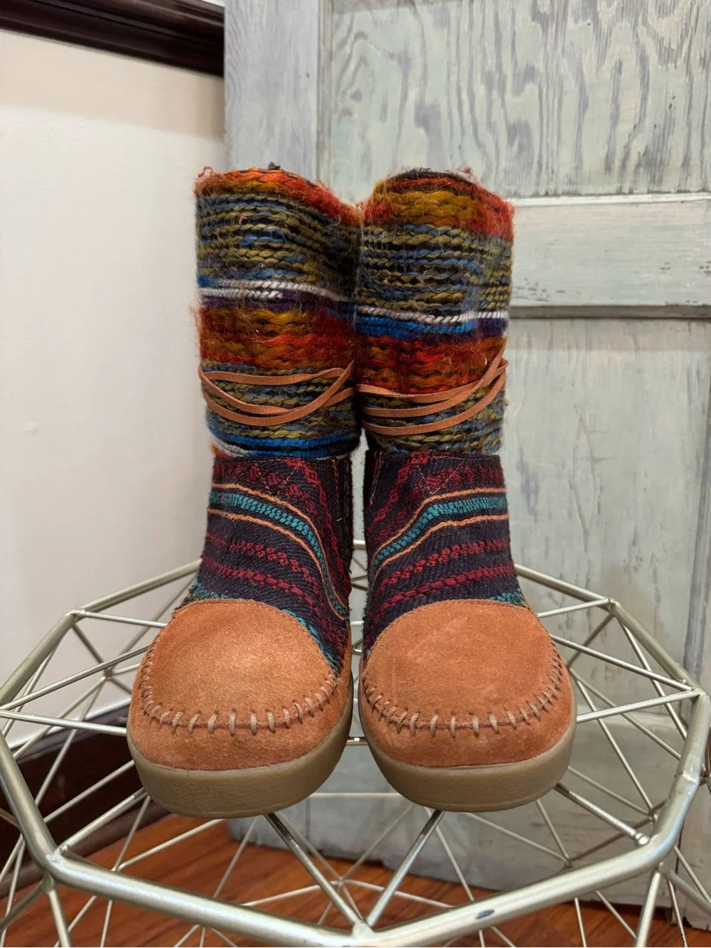 TOMS Brown Suede Nepal Boots 8.5 Colorful boho western native