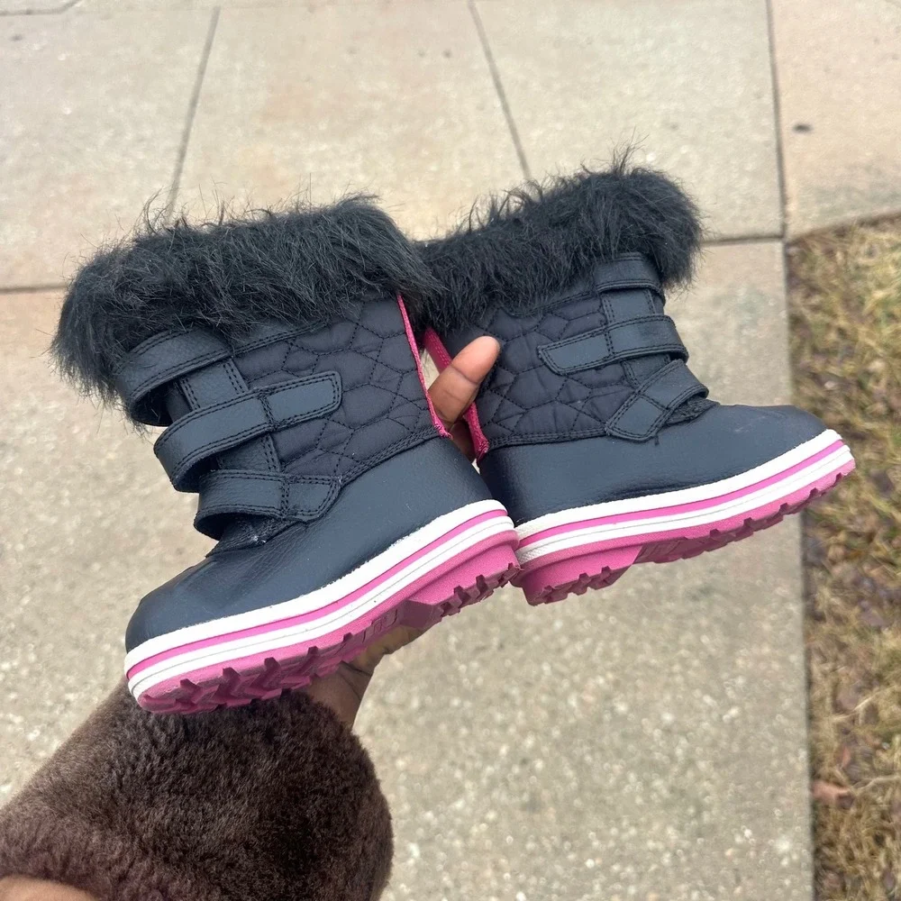 Rugged Outback Baby Girl Faux Fur Trimmed Snow Boots Size 5‎ Black