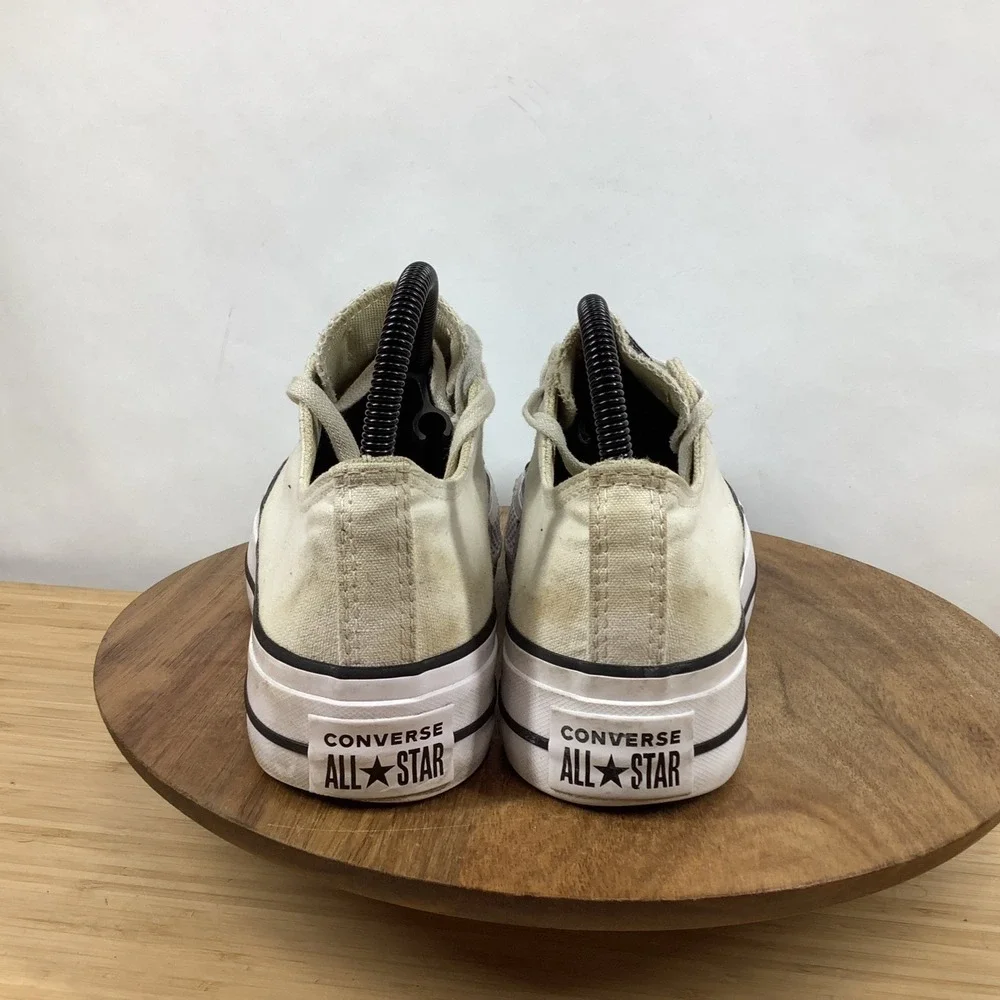 Converse workouts sneakers
