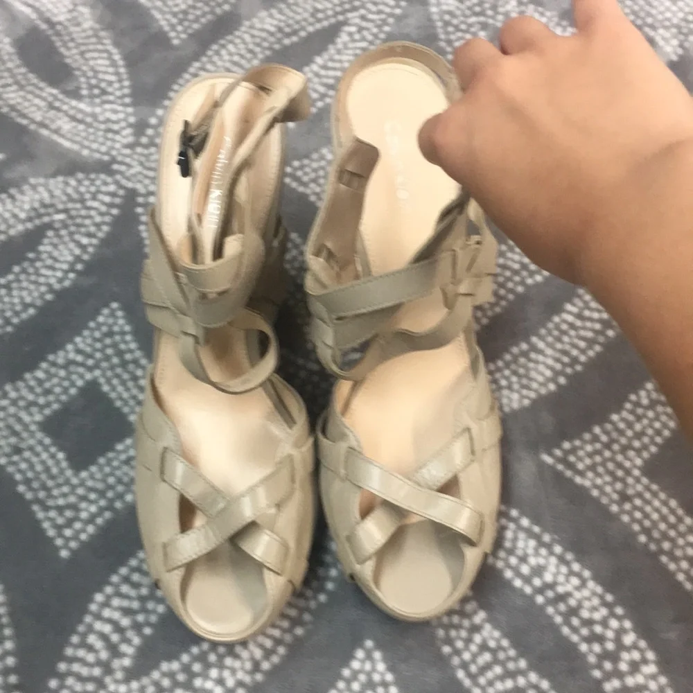 Calvin Klein like sandal 9m