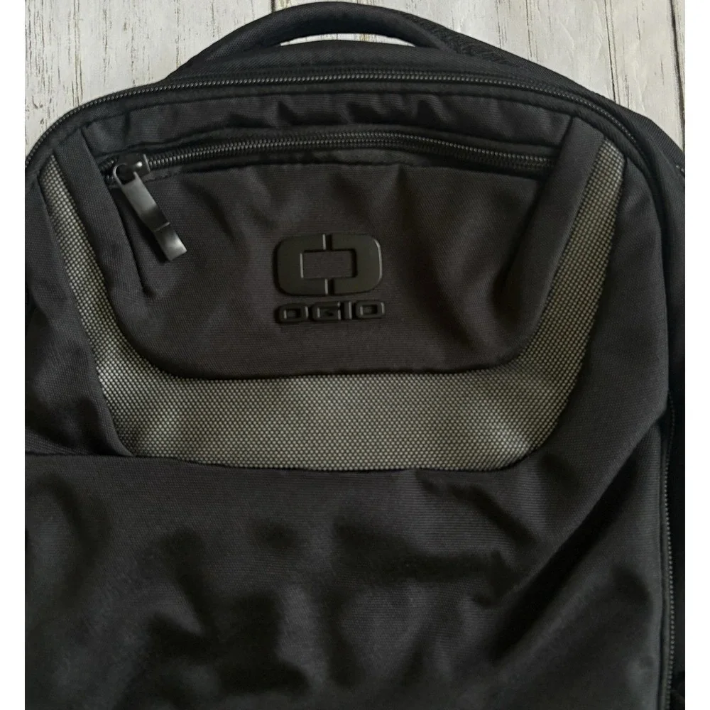 OGIO dimensions 19h