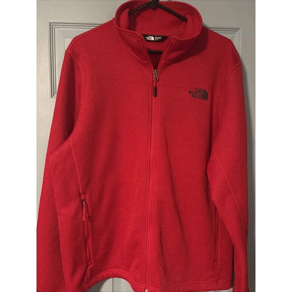 The North Face Men's Red Soft shell Jacket Sz XL.‎ Outdoors, Hiking, Fishing.