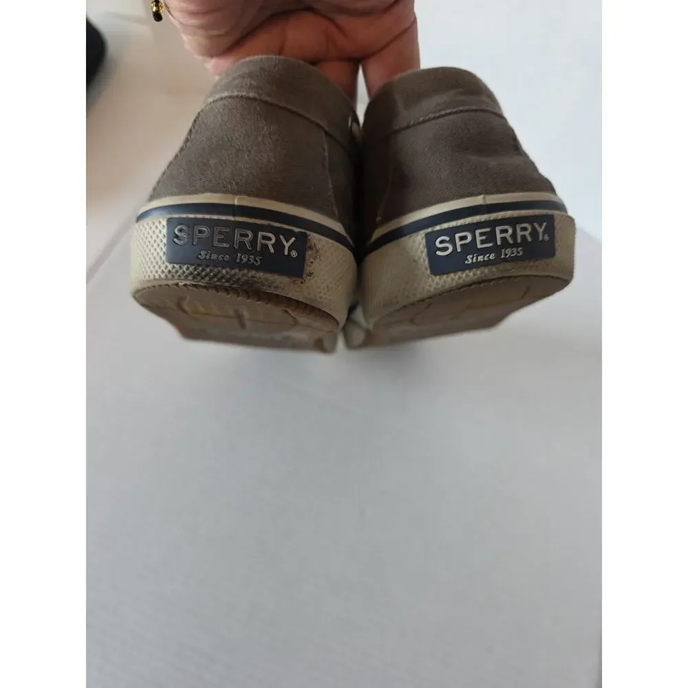 Sperry men boat