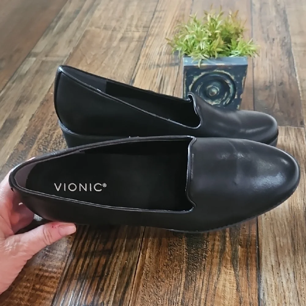 Vionic elegant black