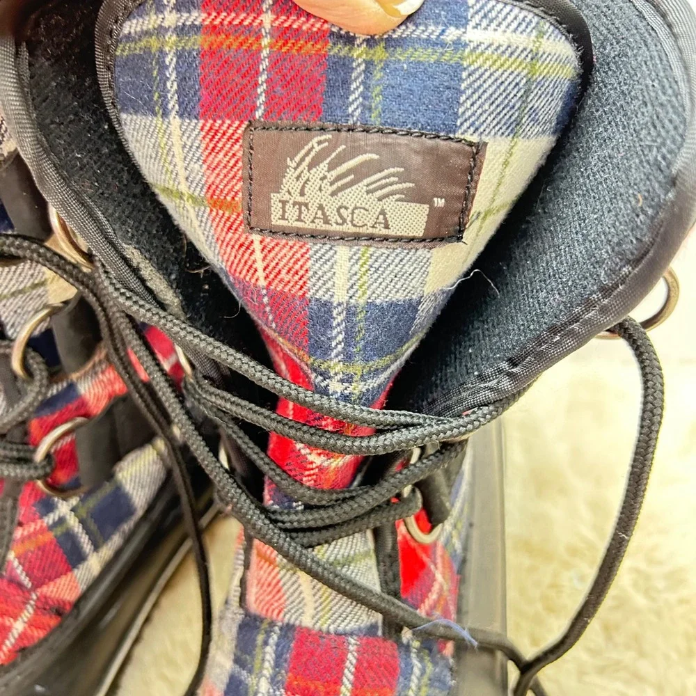 Itasca Women's Plaid Duck Boots Lace Up Red‎ Black Size 7 Winter Snow Boots