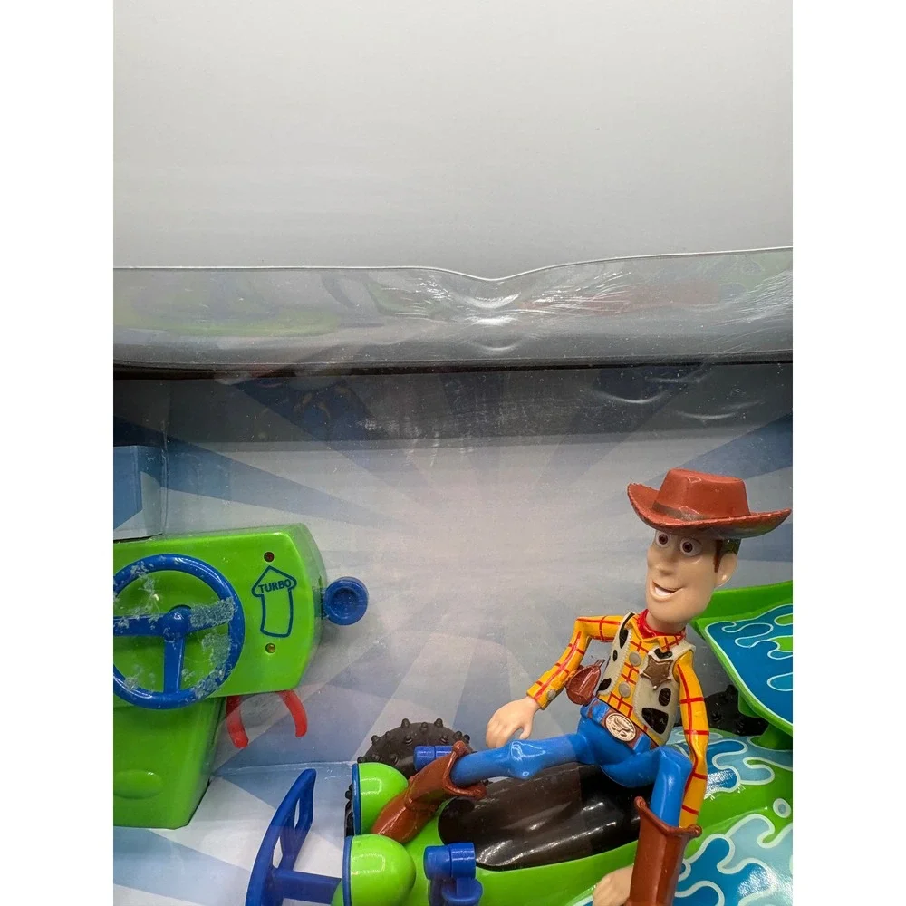 Kids Play disney pixar
