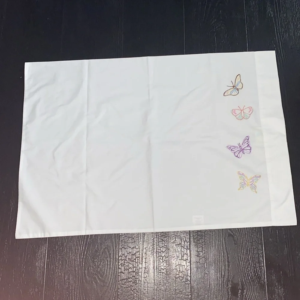 Martha Stewart Butterfly Embroidered Standard Pillowcase (1)‎