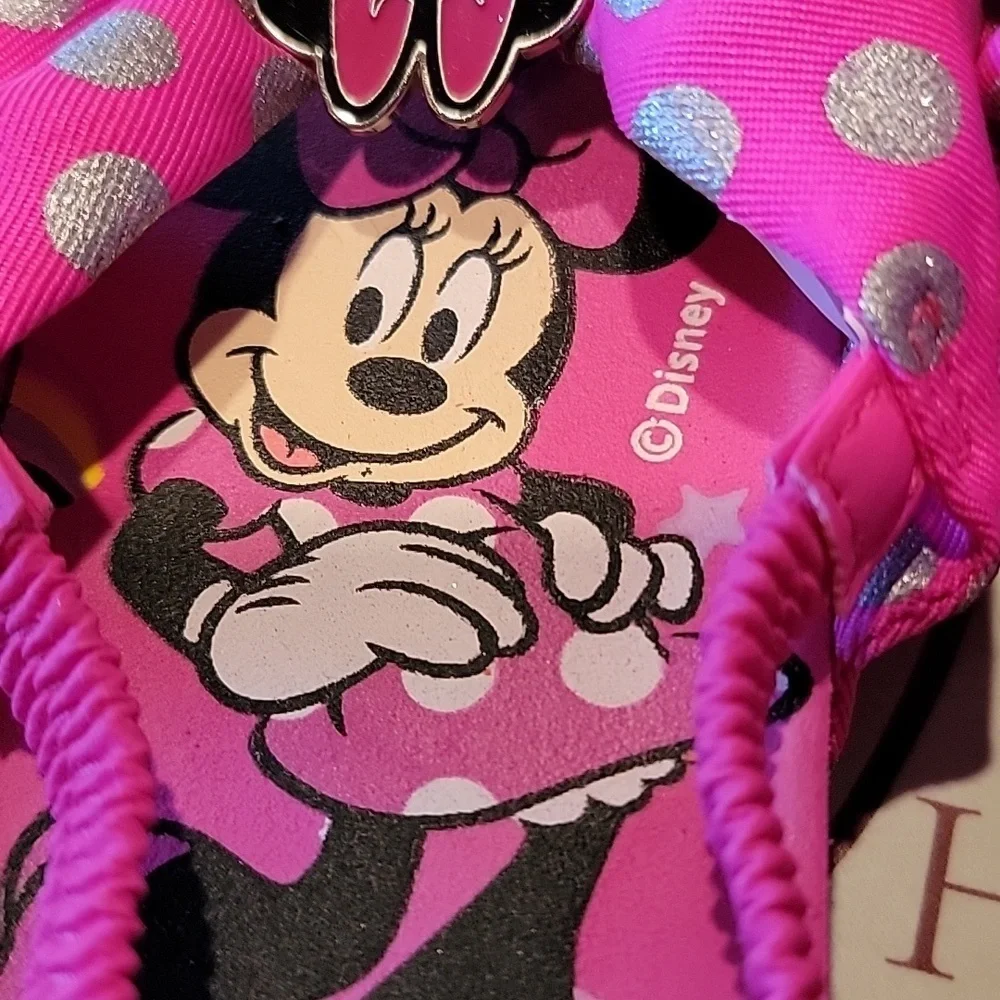 Disney features flip
