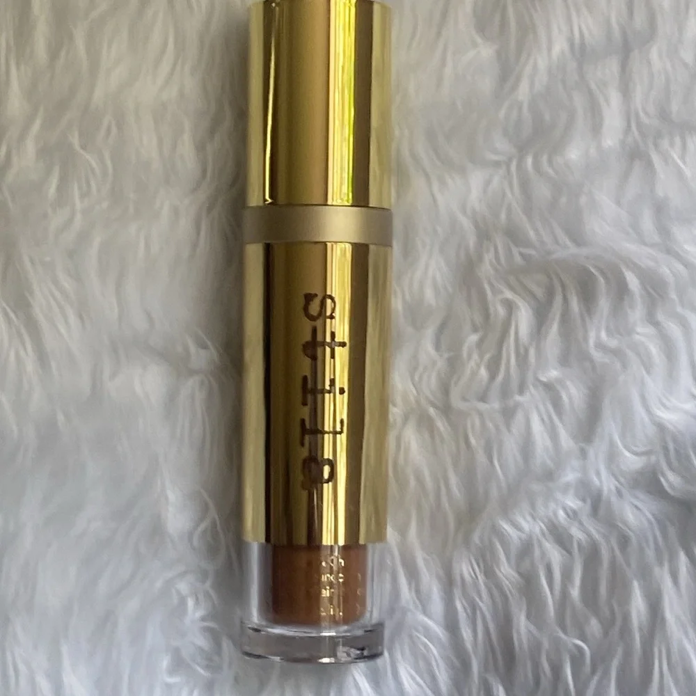 Stila deep skin