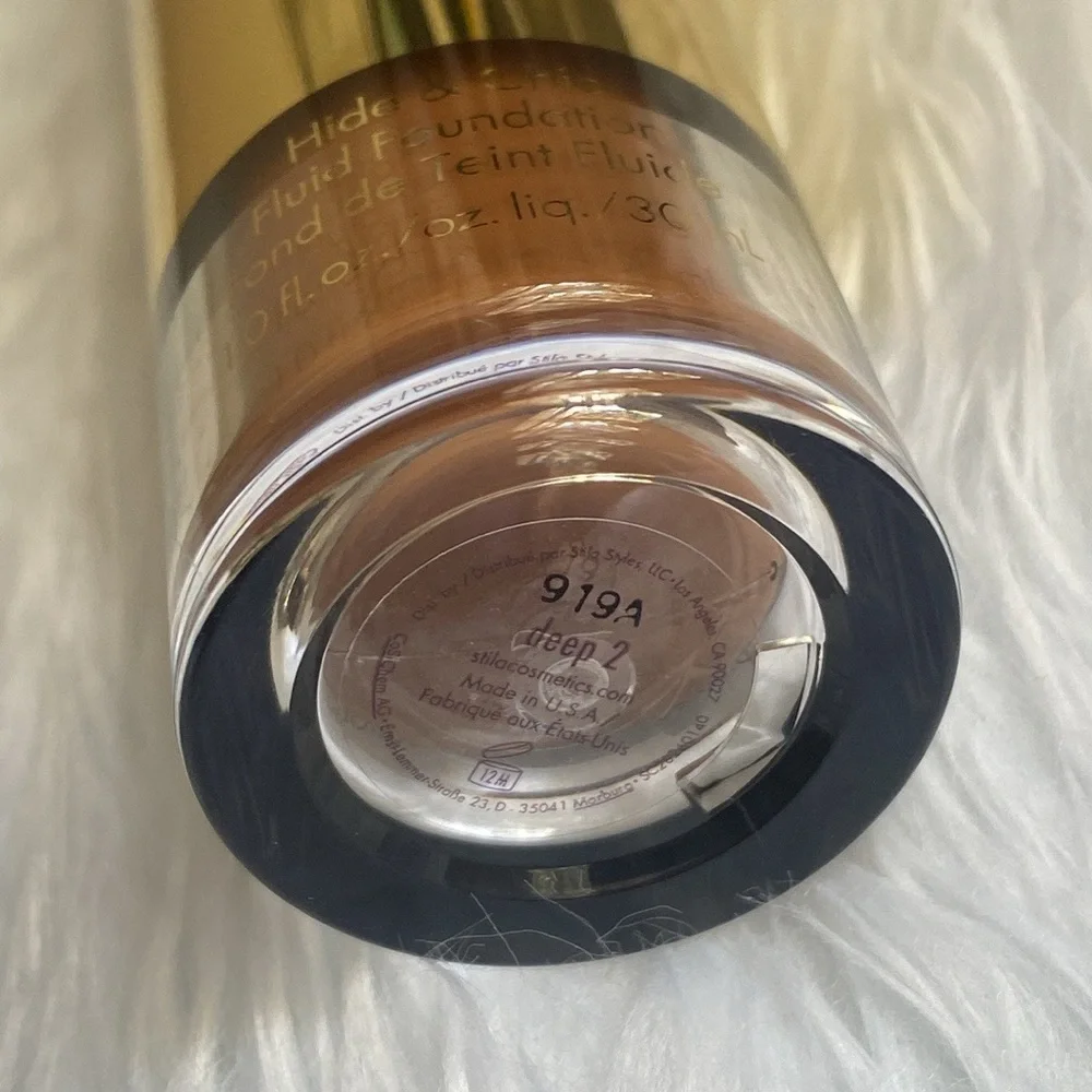 Stila deep skin