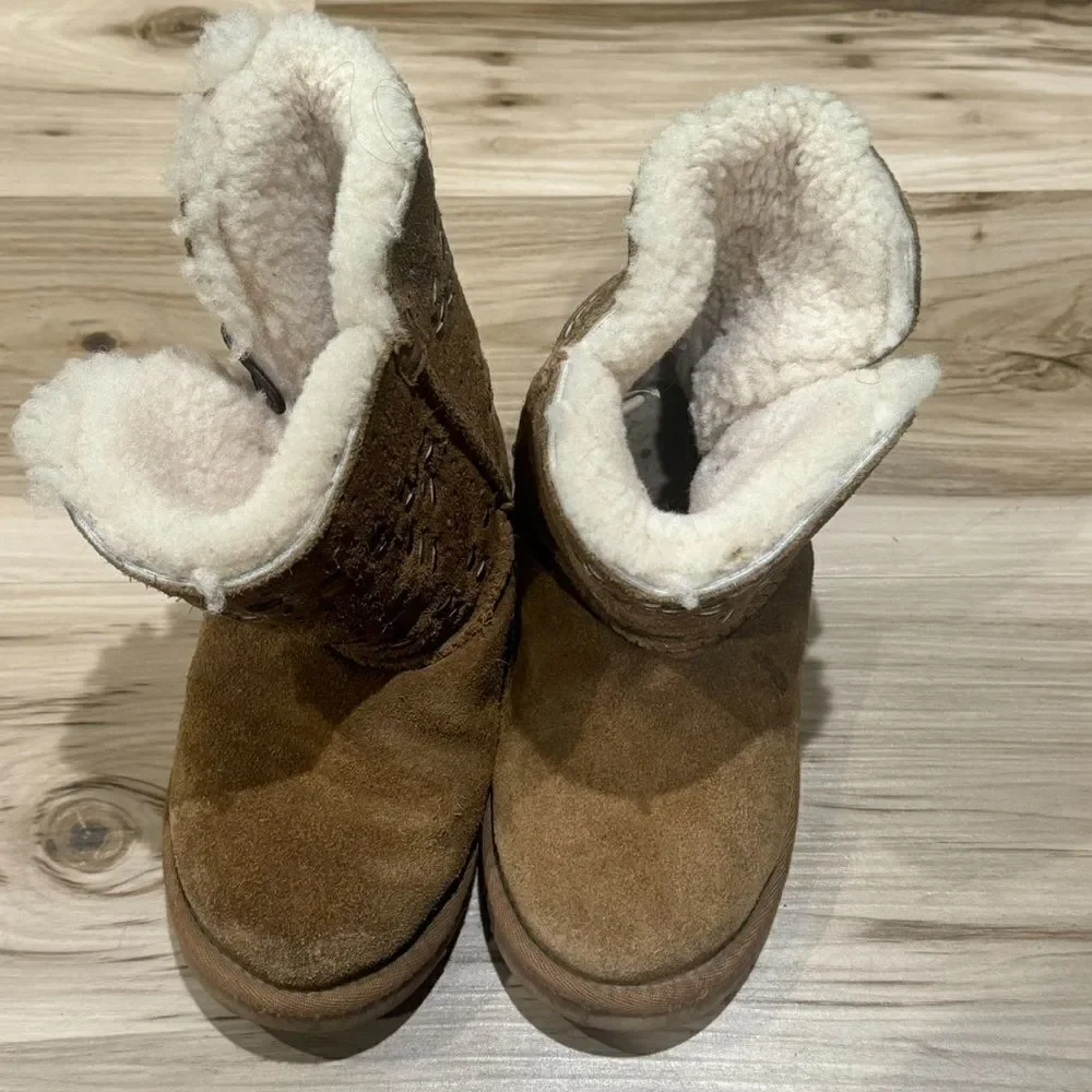 UGG see bailey