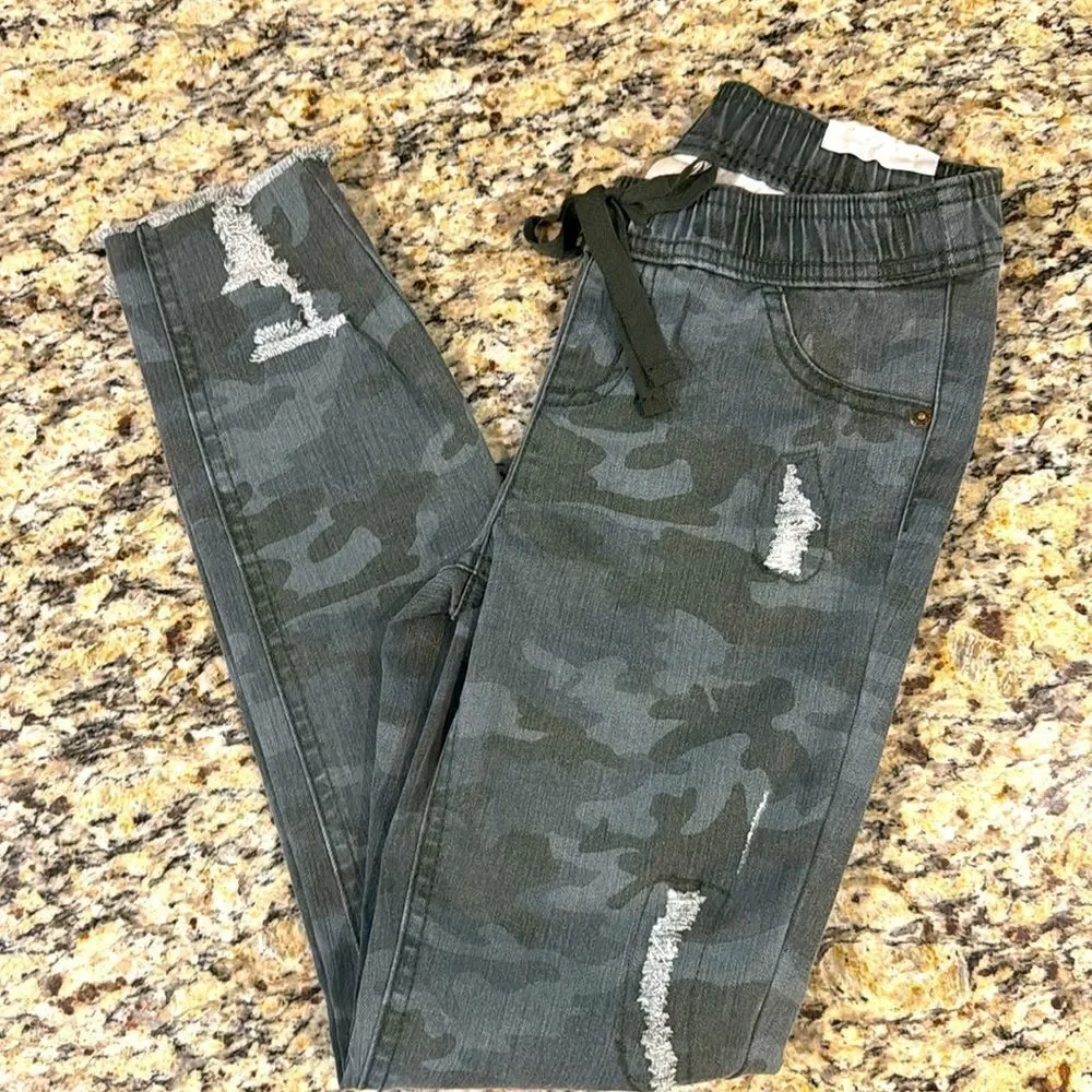 Justice Gray Camouflage Kids Jeans jeggings soft comfy stretchy tie waist sz 10
