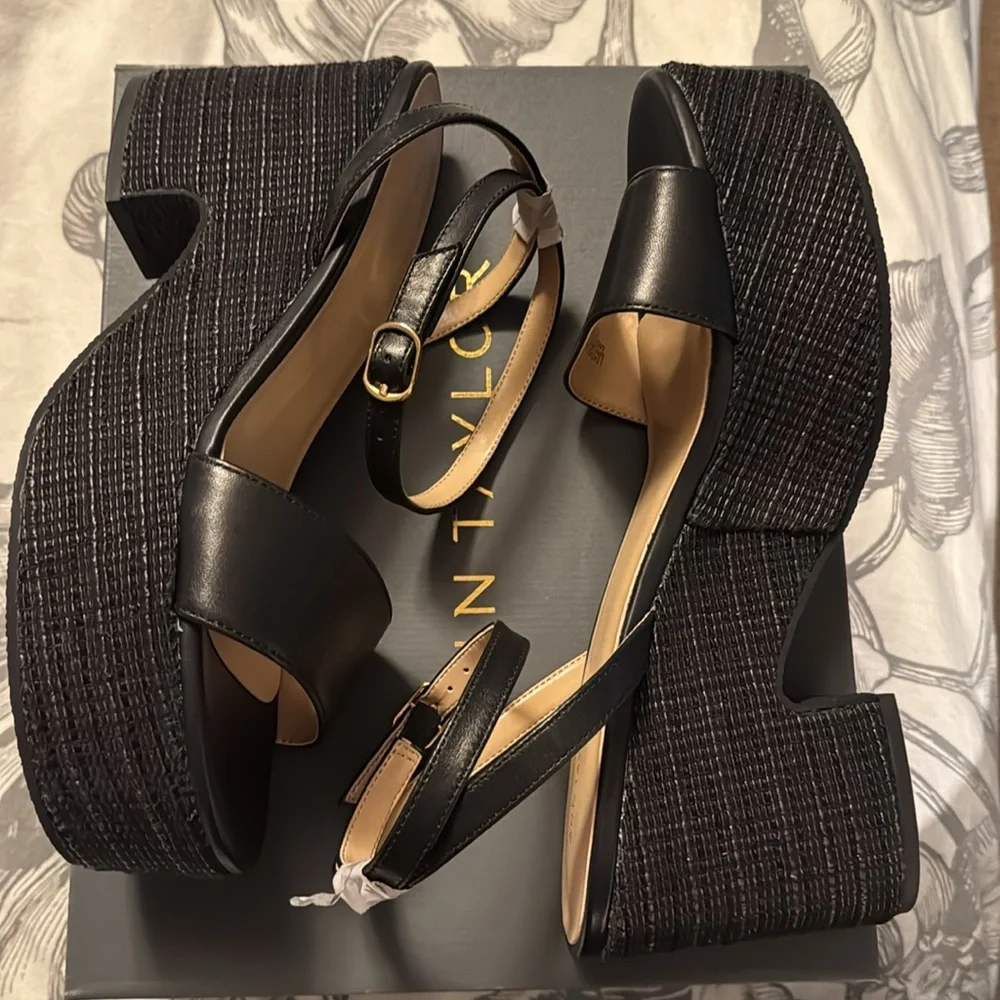 Ann Taylor Straw Platform Ankle Strap Sandals 839587