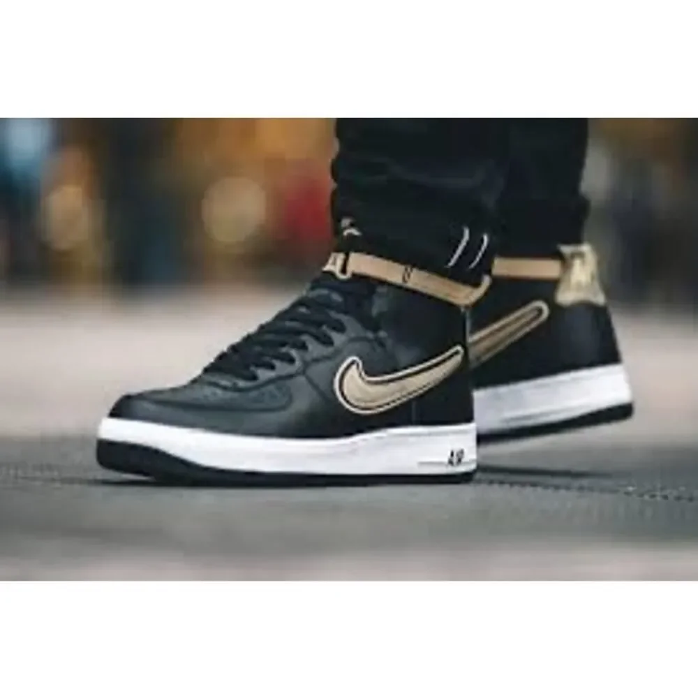 Nike NBA x Air Force 1 '07 LV8 Sport sneakers, US men’s size 10
