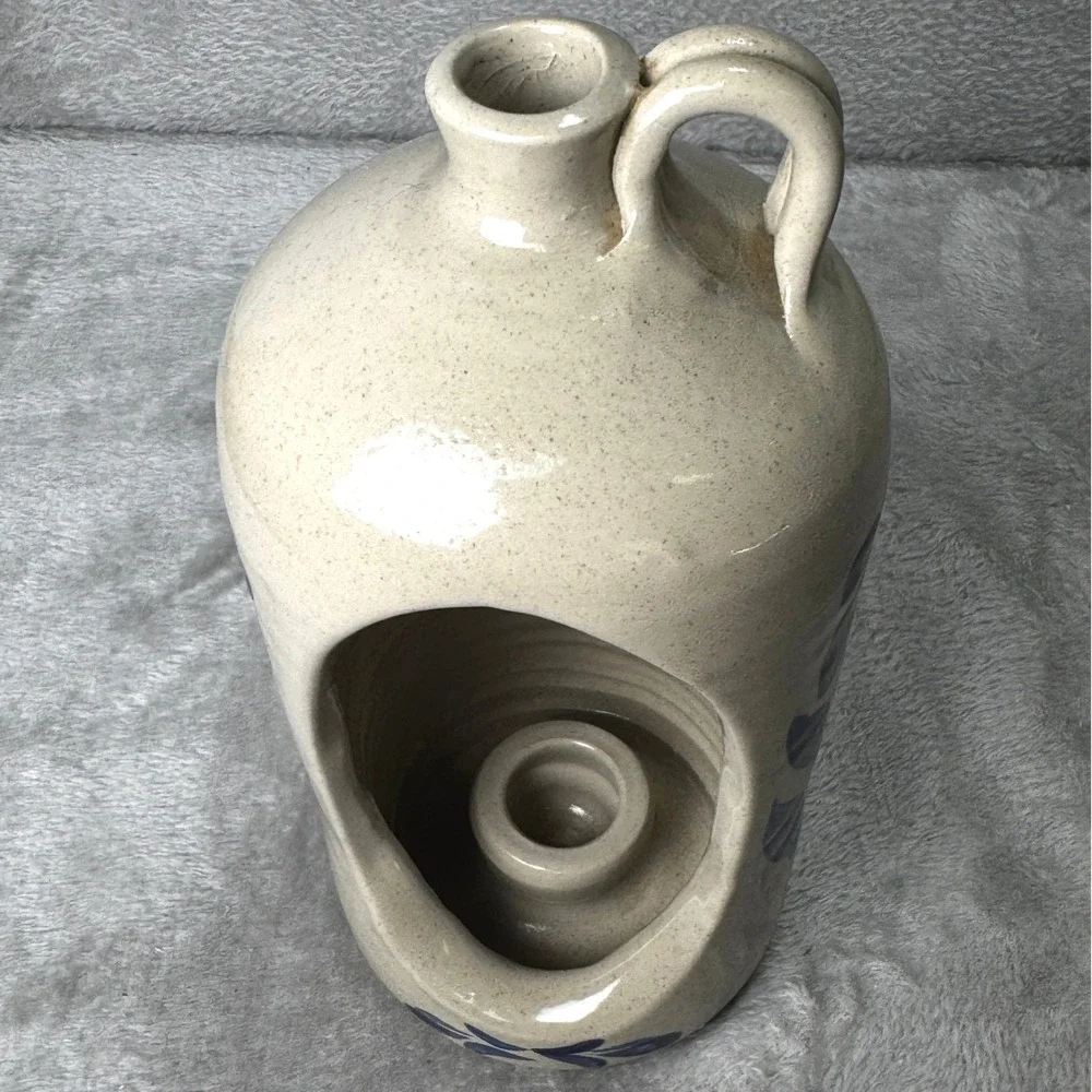Williamsburg Pottery add touch