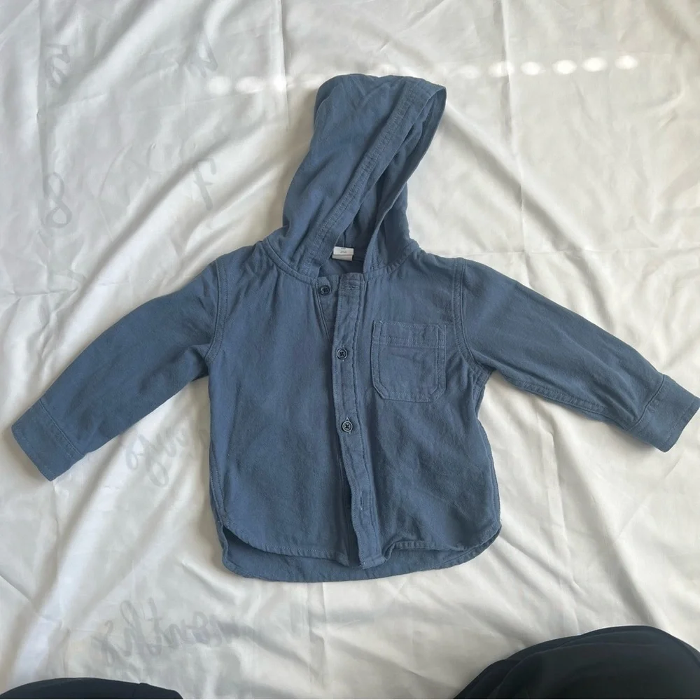 Baby Gap Blue Cotton Hooded Button-Up Shirt Size 12-18 Months