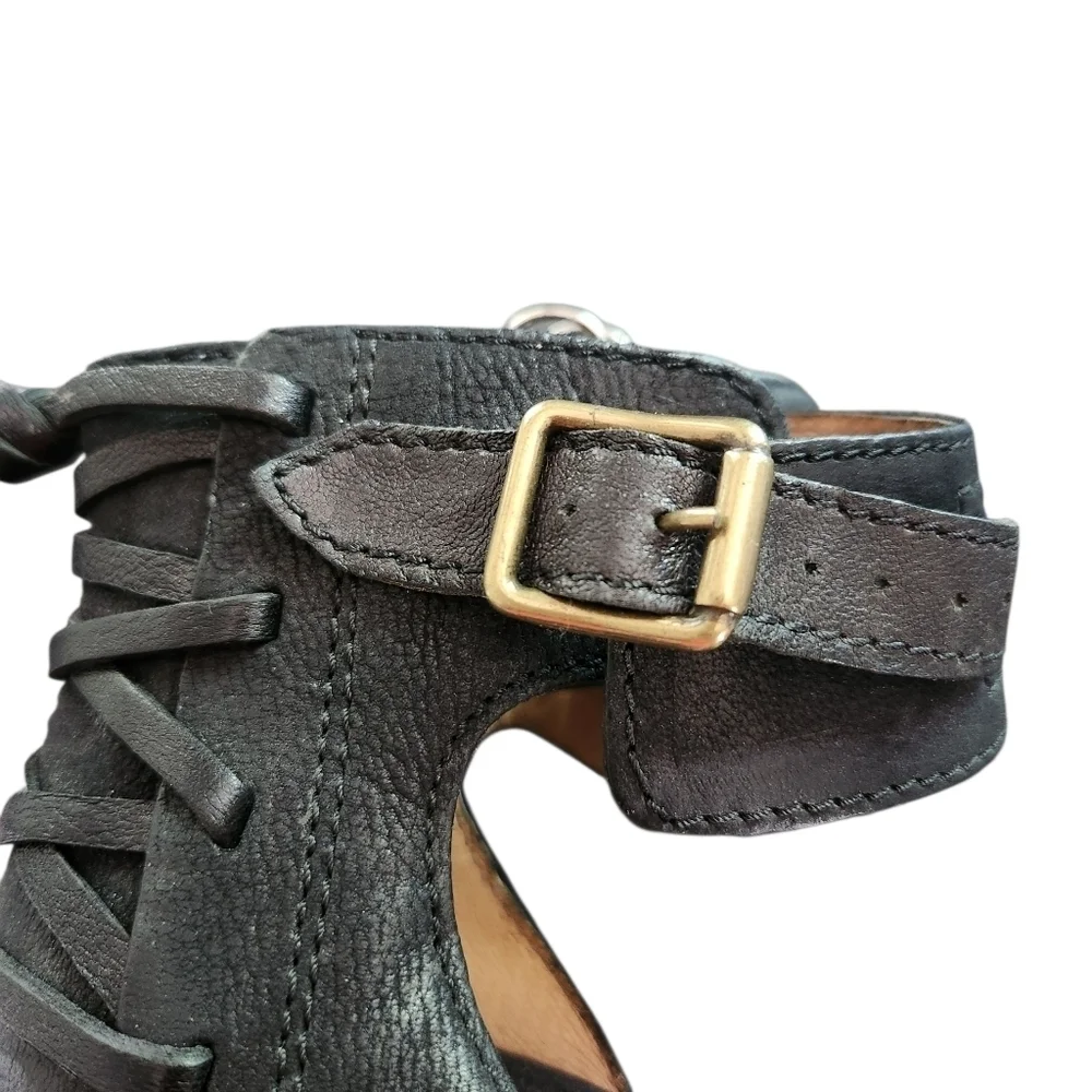 EUC MIZ MOOZ KIANI BLACK LEATHER STRAPPY BUCKLE WEDGE SANDAL SZ 40
