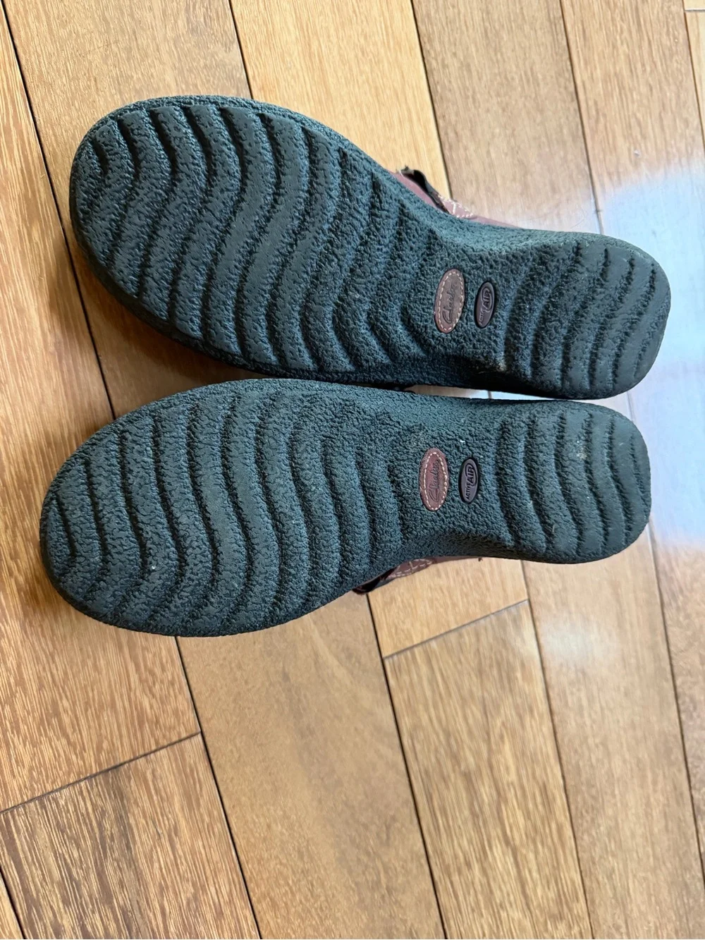 Clarks Burgundy Mary Jane Strap Shoes for Kids