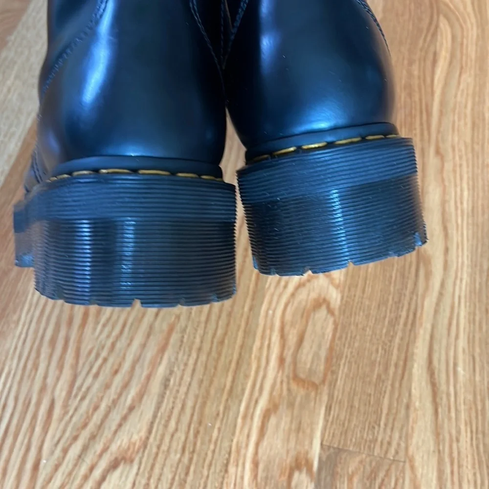 New Dr Martens Jadon Smooth Leather Platform Boots size 9