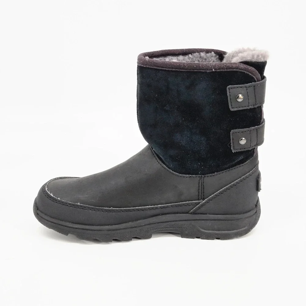 UGG Kids Butte II Waterproof Black Leather Suede Winter Boots 1012383K Size 2