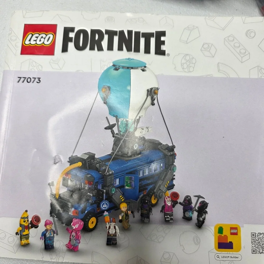 LEGO Technic McLaren 42166 & Fortnite Battle Bus 77073 Mixed Lot NOT COMPLETE
