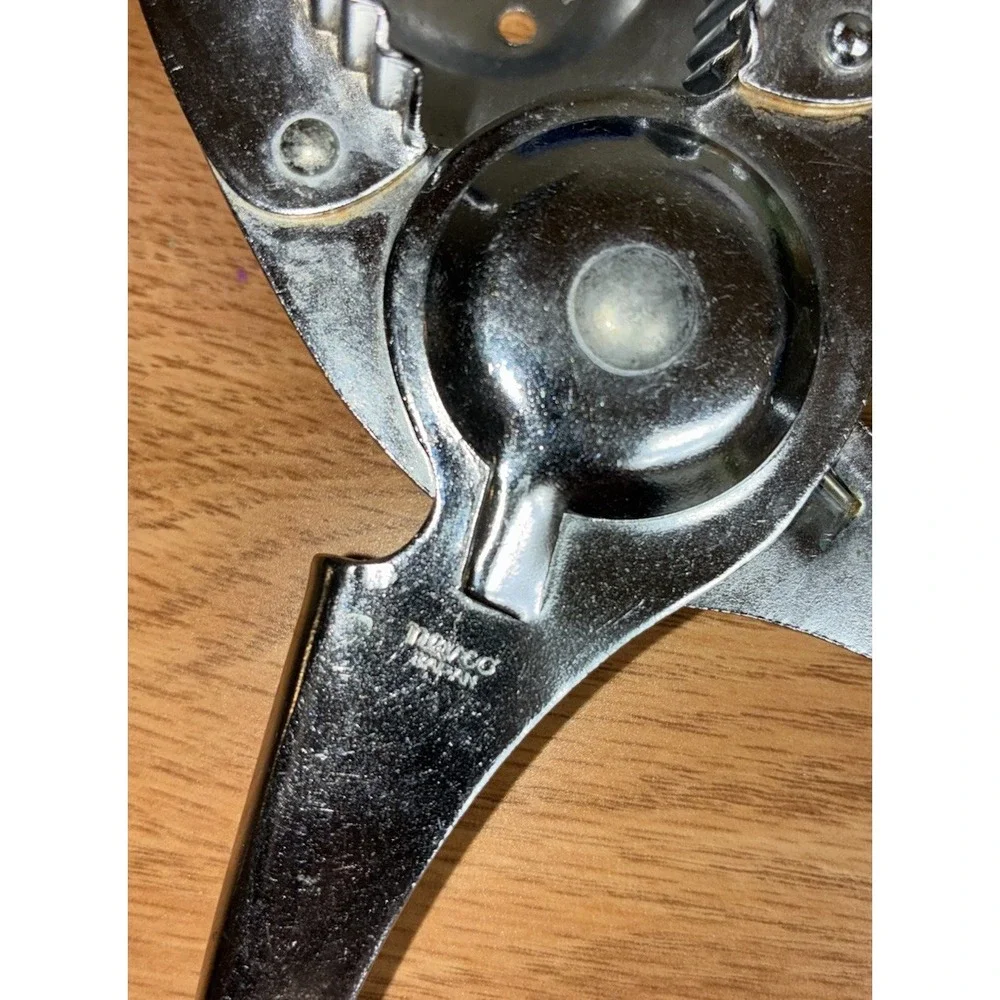 Nevco Juicer Citrus Lemon Lime Squeezer Stainless Hand Held Japan‎ MCM Vintage