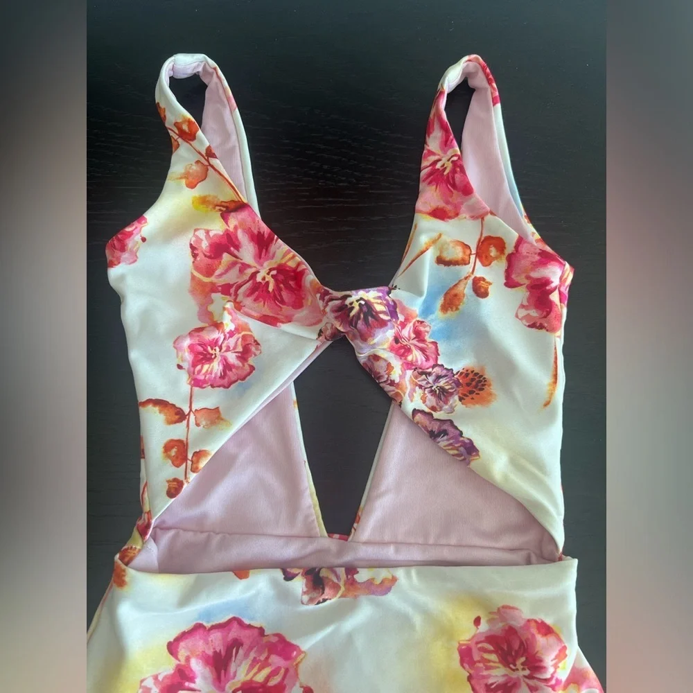 AGUA BENDITA KIDS Ruby Oazze One Piece  Swimsuit NWT Size 2