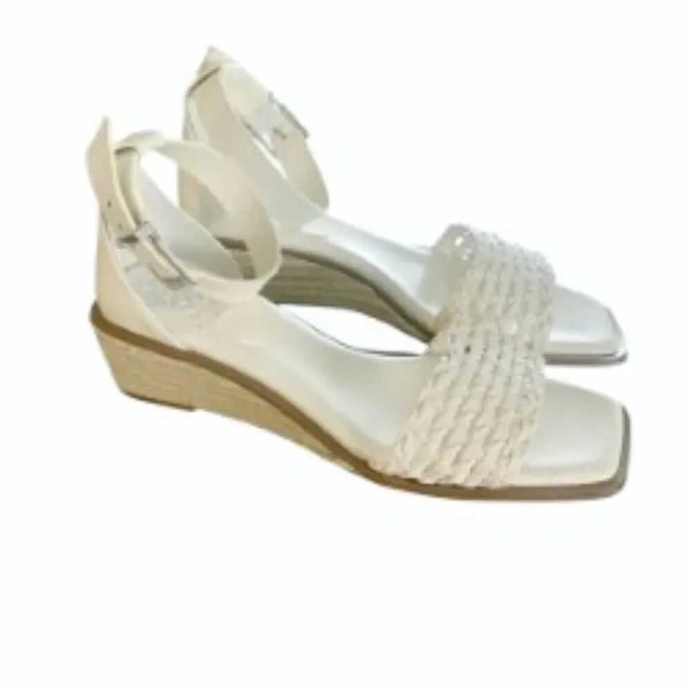 Vince Camuto vince camuto