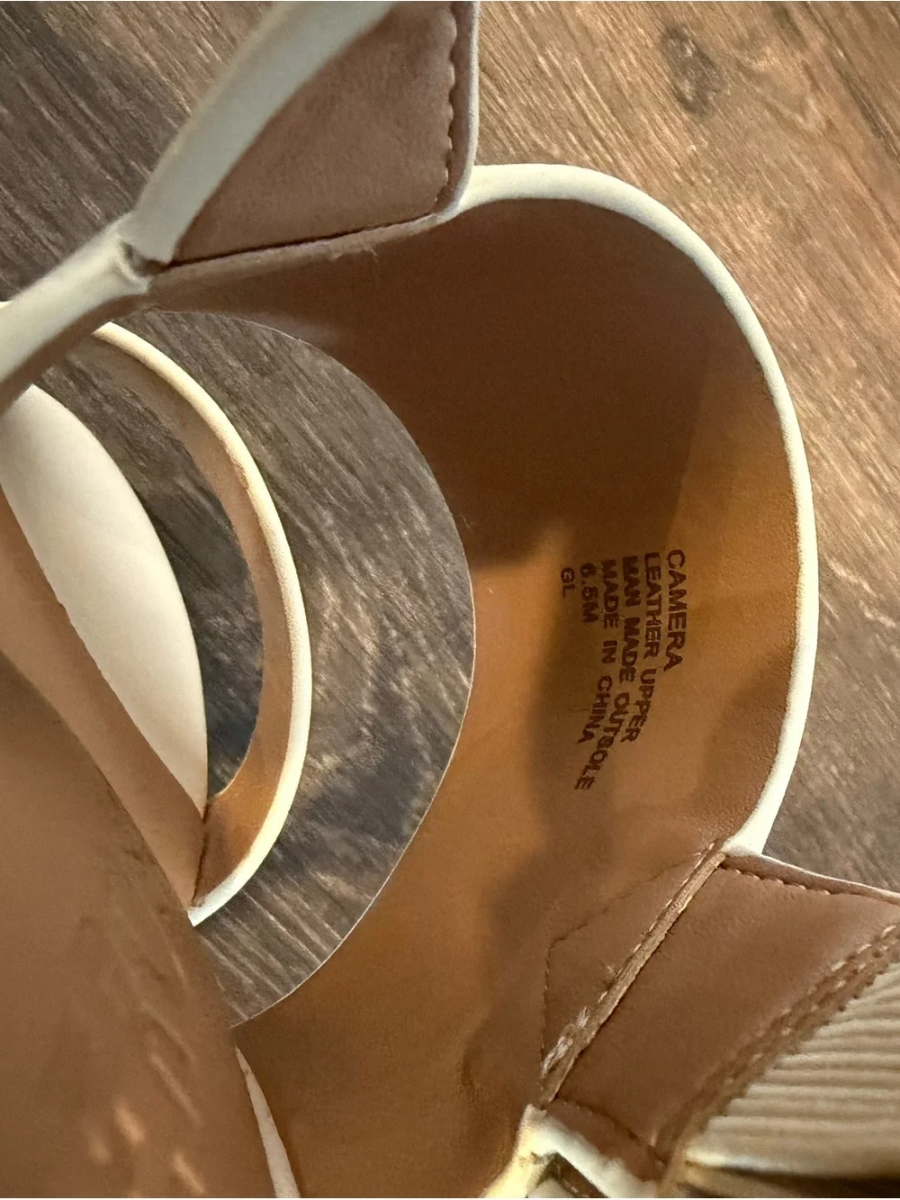 AEROSOLES never been