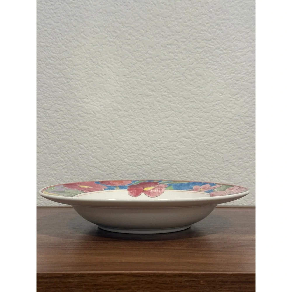 Mikasa vintage 1990s