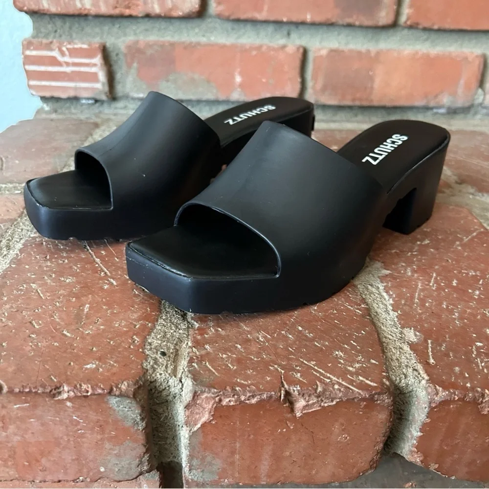 SCHUTZ Mizzy Block Heel Slide Sandals Y2K in Black Sz 7