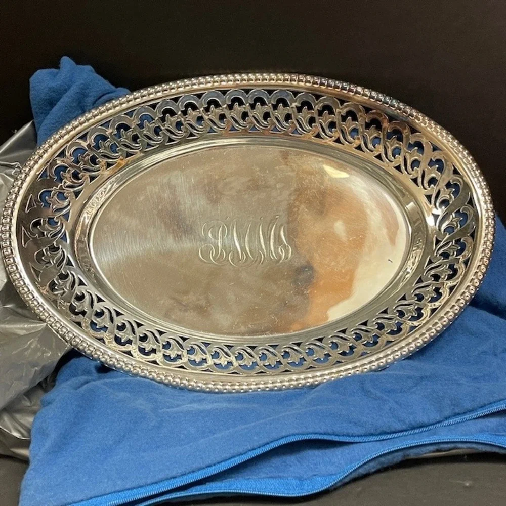 Manning-Bowman center tray