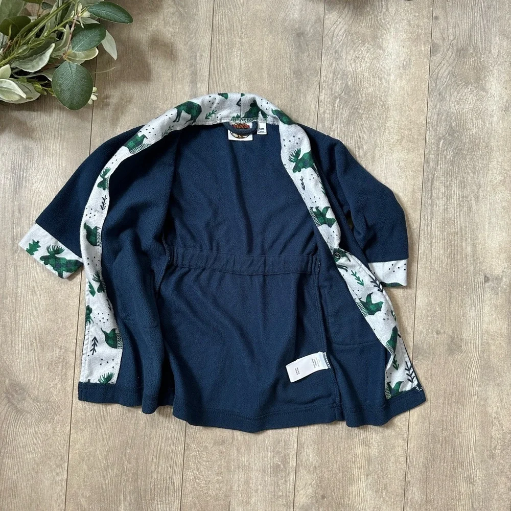 Bass Pro Shops features little pro