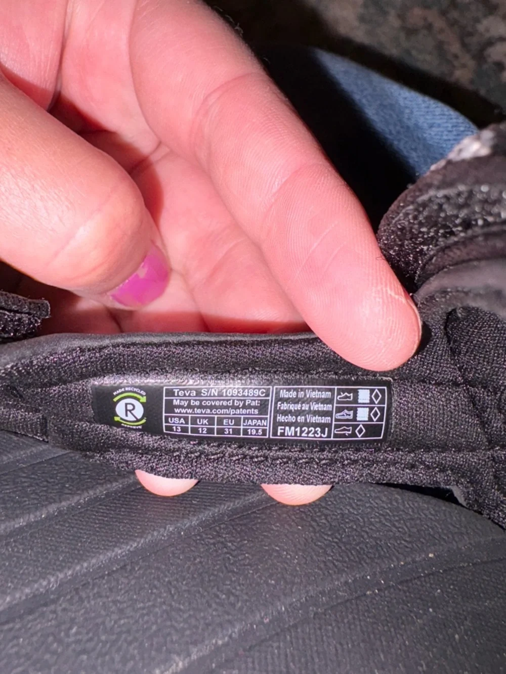 NEW/ Teva Black Cushioned Shockpad Sandals