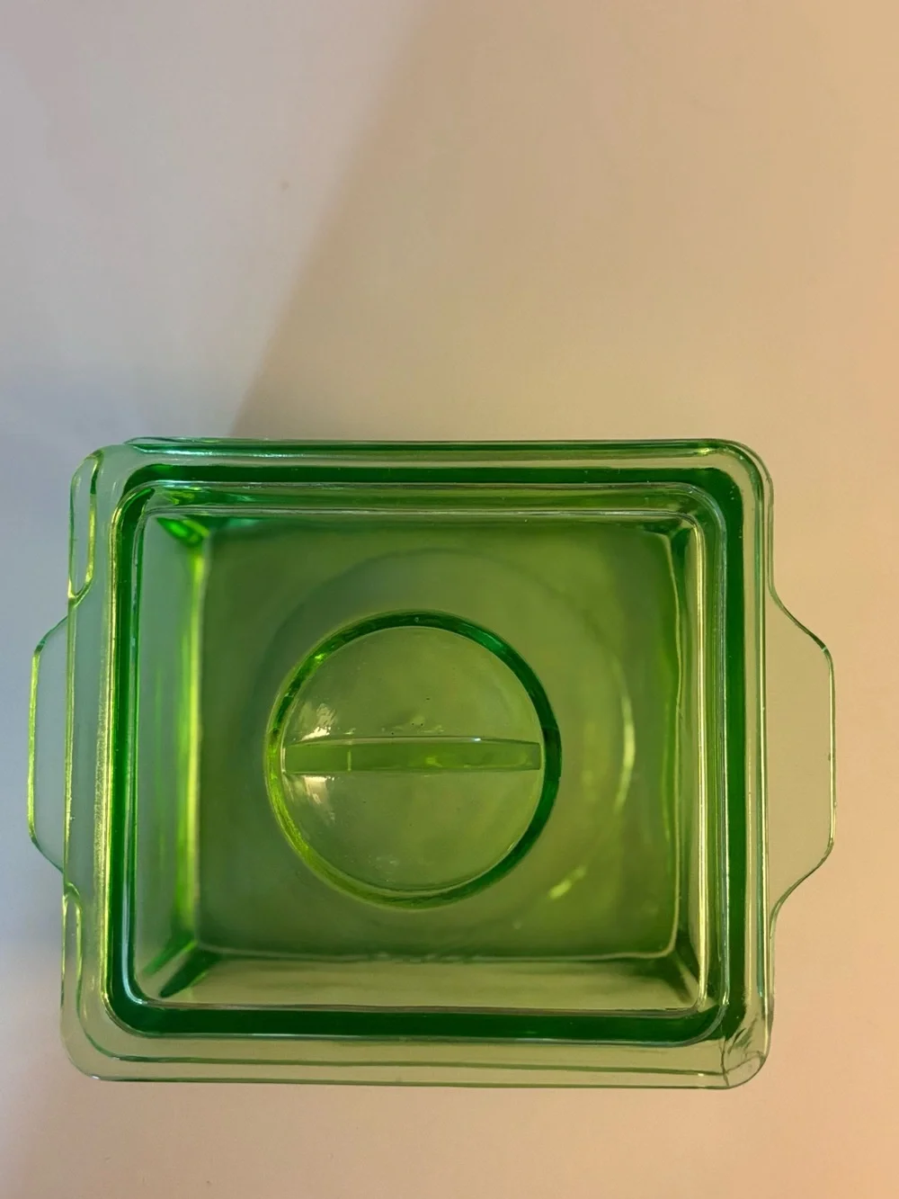 Hazel-Atlas stacking lid uv