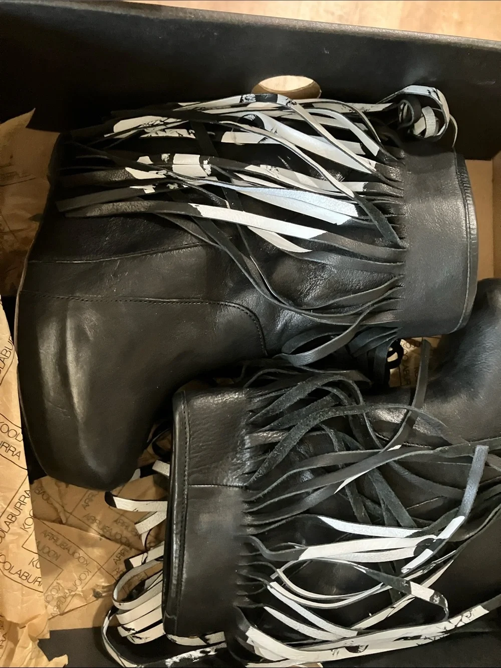 Koolaburra black leather