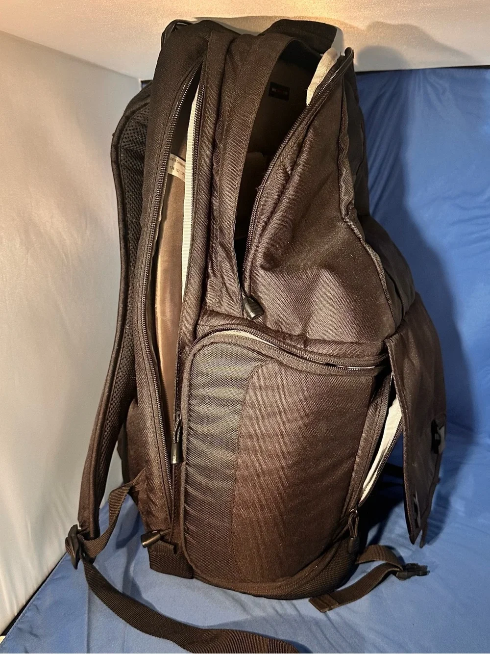 Lowepro transit backpack