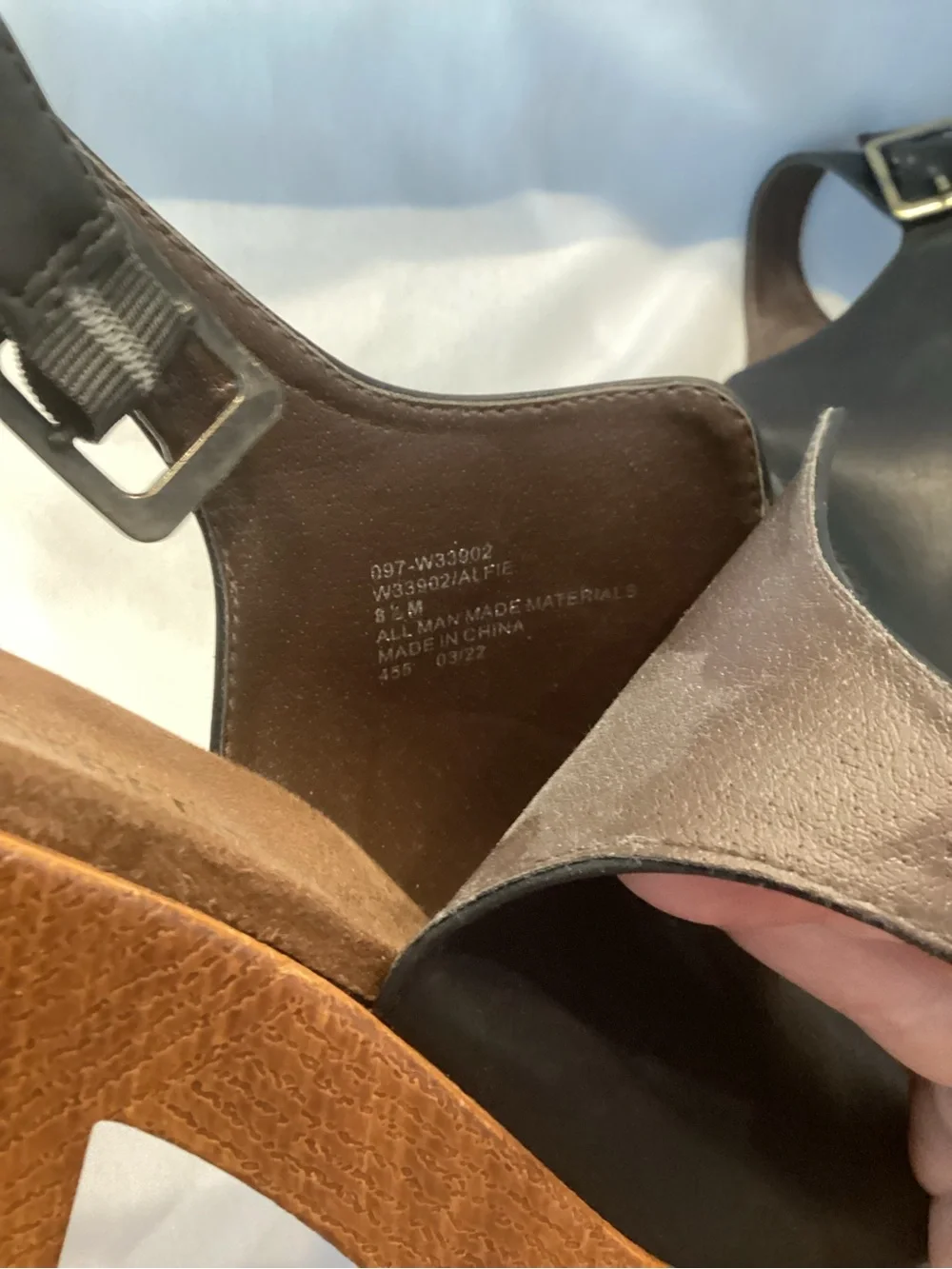 White Mountain comfortable black