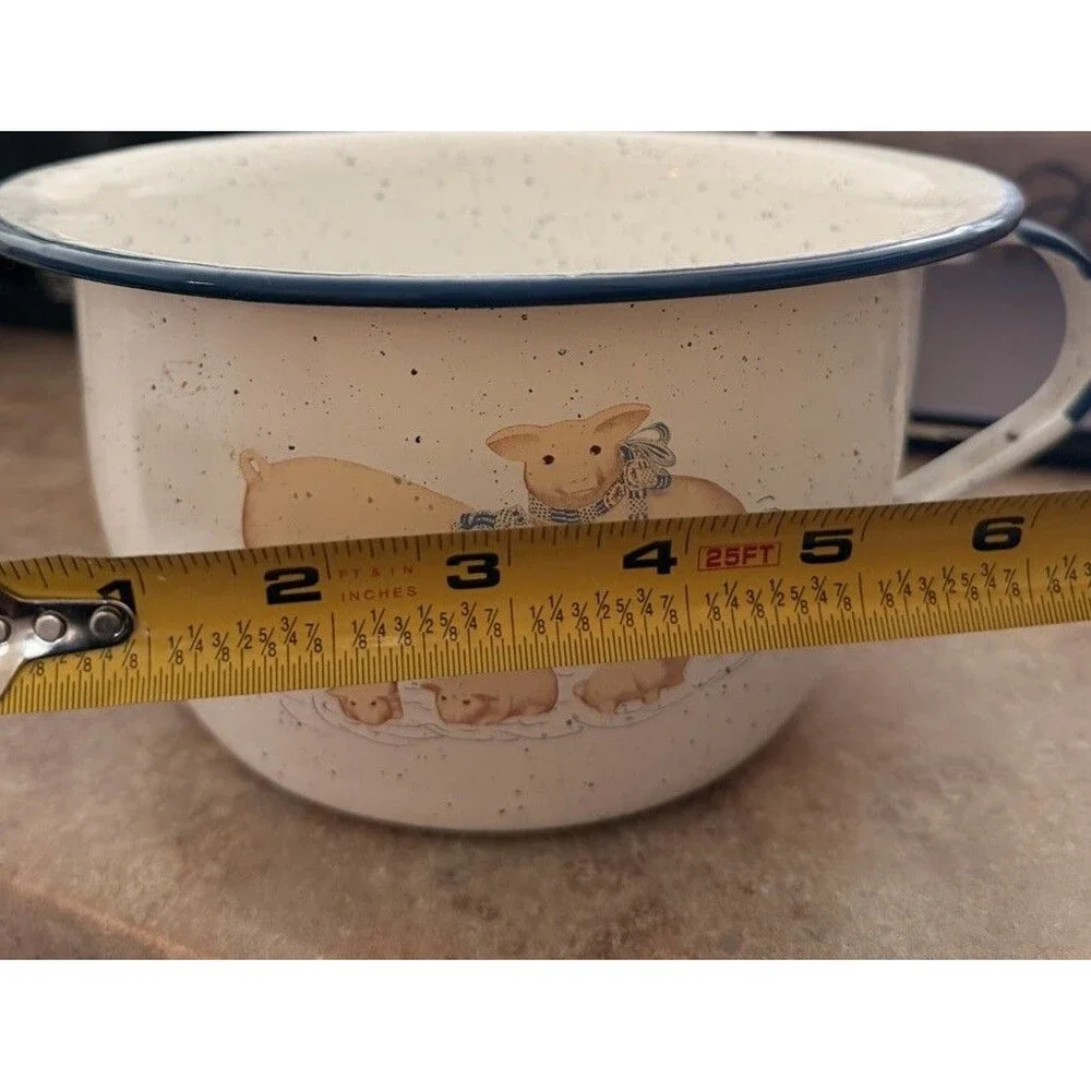 Vintage Pig Family Enamelware Bowl  Farmhouse Kitchen Decor