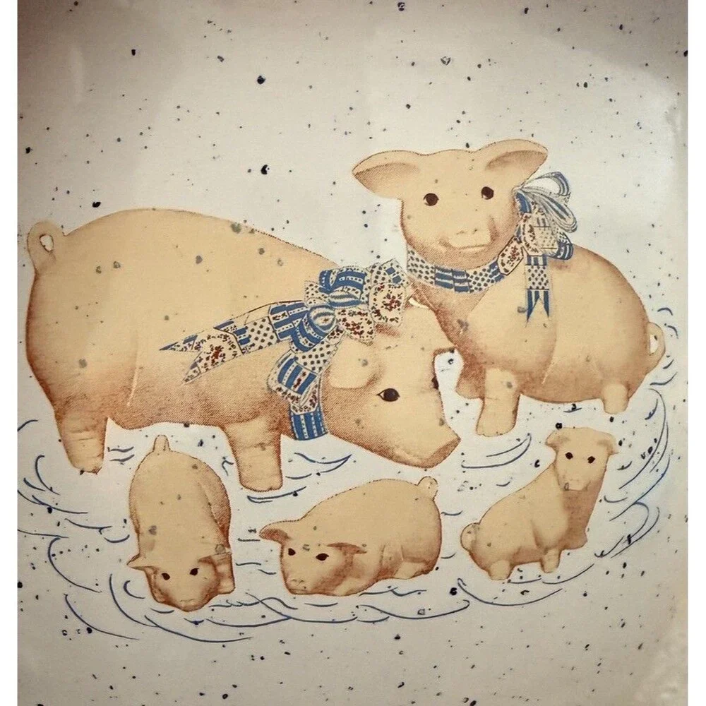 Vintage Pig Family Enamelware Bowl  Farmhouse Kitchen Decor