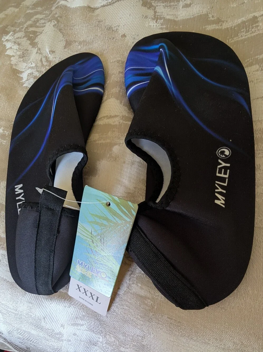 MYLEYON BLACK 🖤/BLUE 💙 FLAME ACCENT WATER-RESISTENT SLIP-ON SHOES