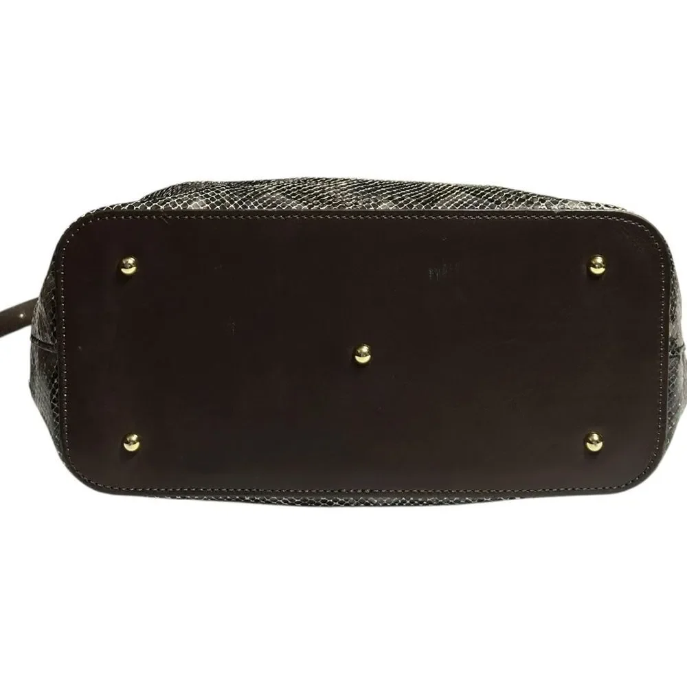 Dooney & Bourke uber stylish