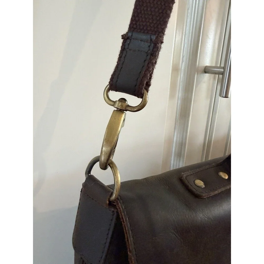 Satchel komalc brown