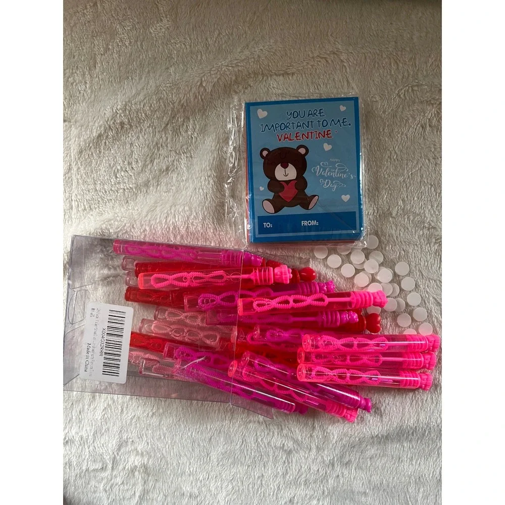 28 Pack Valentines Day Bubble Wands with Cards Bear Theme School Party Favors