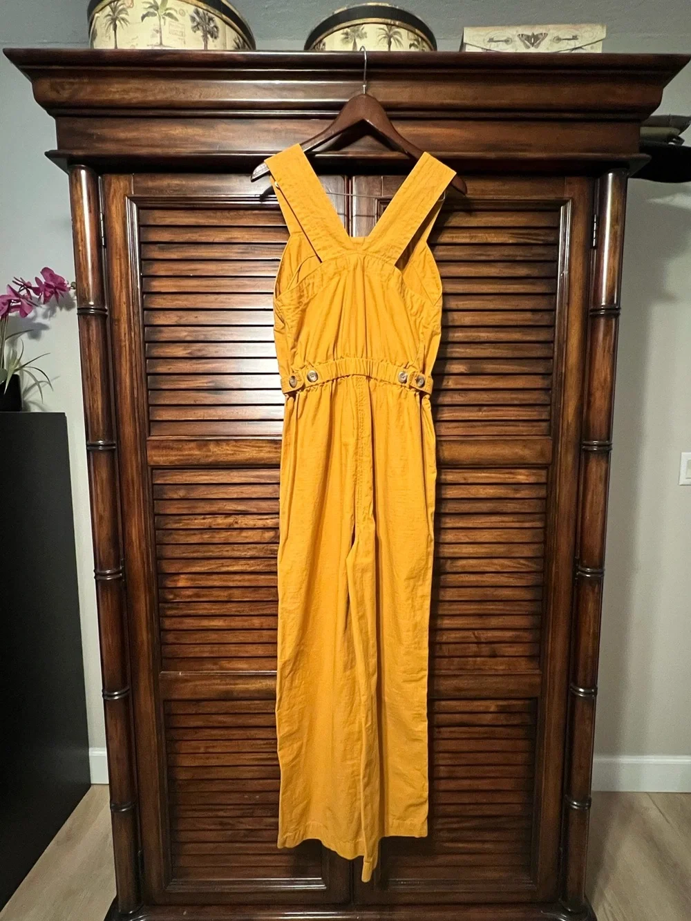 Everlane fatigue apron