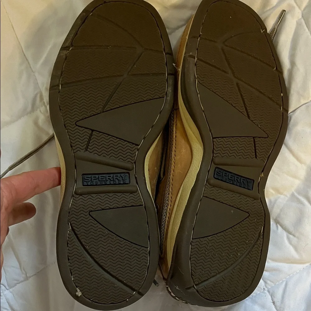 Sperry durable leather