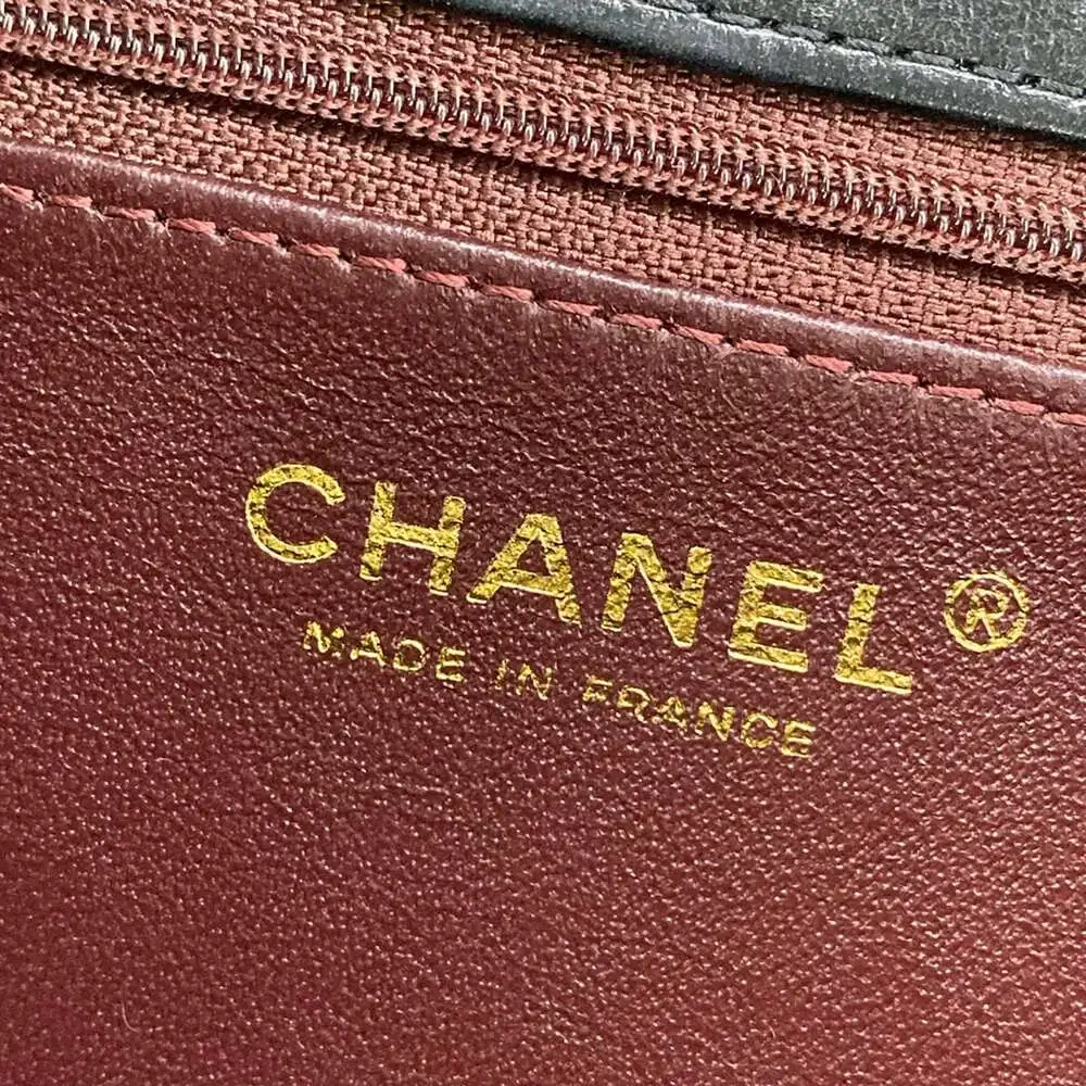Chanel Single Flap Matelasse Shoulder Bag A03570 Black Gold Lambskin Hardware
