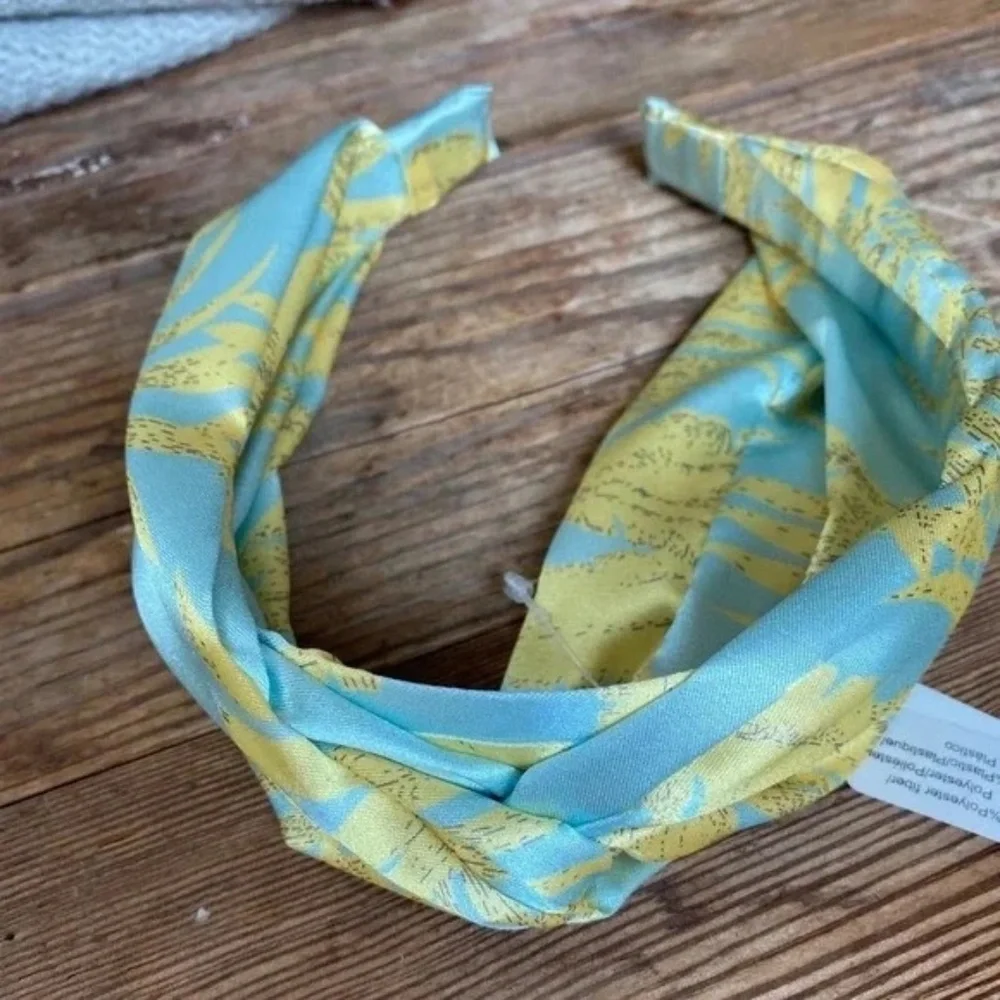 Anthropologie palm twist