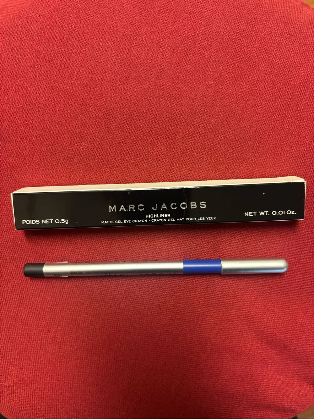 Marc Jacobs shade from matte
