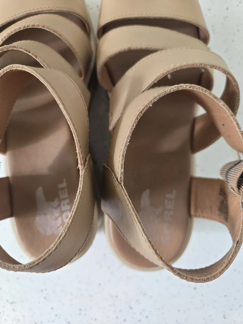 Sorel Kinetic Impact Y-Strap Wedge Sandals Tan Leather Size 7.5